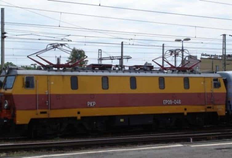 PKP Intercity zachowa jedną lub dwie lokomotywy EP09. Czy 046?