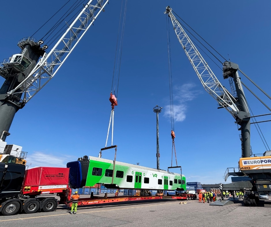 Z Siedlec do Finlandii. Pierwszy skład Stadlera dostarczony VR foto: VR