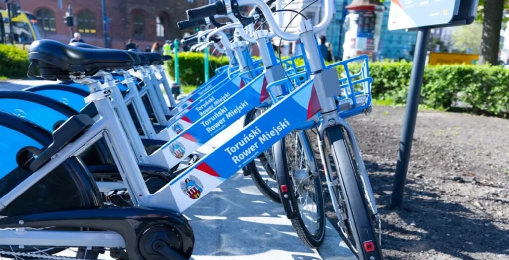 1 maja 2025 roku rozpoczęła działalność nowa odsłona Toruńskiego Roweru Miejskiego (TRM), a inauguracja okazała się wielkim sukcesem.