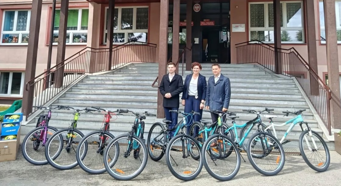 Infobike - Łomazy zmieniają zasady rowerowej gry: Nowe rowery, kaski i własne egzaminy na kartę rowerową