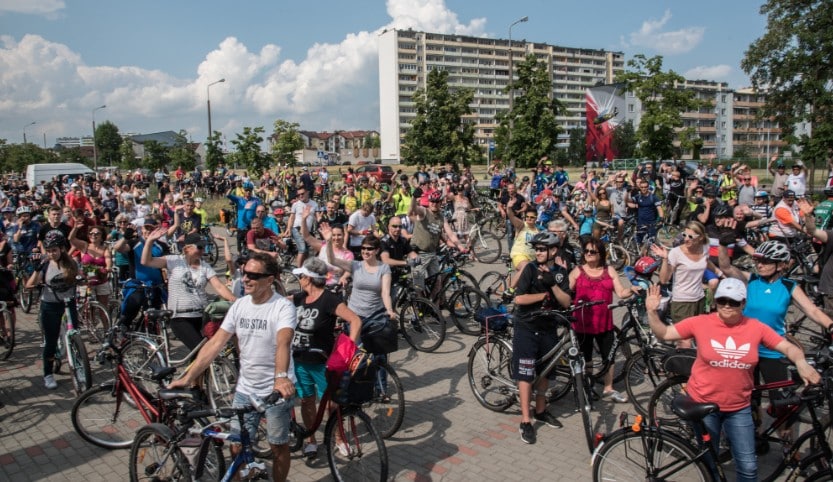 Rowerowa Masa Krytyczna w Toruniu: Zostaw samochód, wsiądź na rower! gra.fm