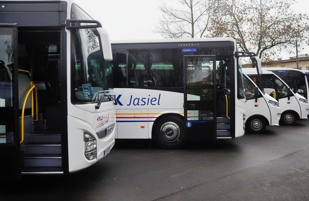 Infobus - Powiat Jasielski zamawia kolejne autobusy z CUPT-KPO dla PGZK. Po MINI – MAXI