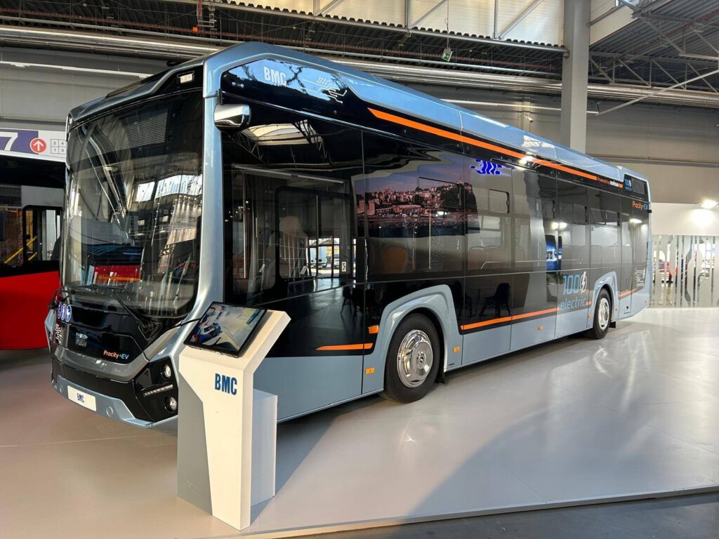 Znamy 4 oferty, w tym jedną premierową na 7 autobusów elektrycznych dla ZG PKS Rzeszów
