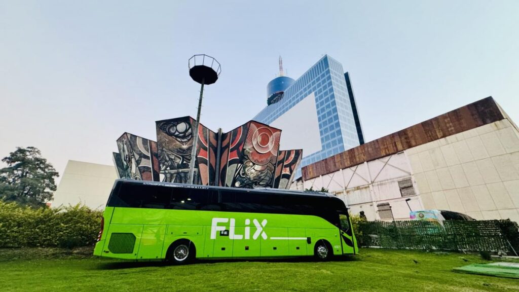 FlixBus wystartował w Meksyku