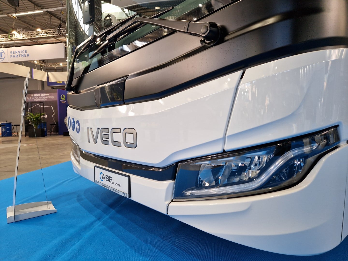 Infobus - ABP z jedyną ofertą na autobusy spalinowe dla Euromatpolu pod Ostrzeszów