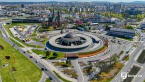 ZTM Kielce odrzuca ofertę na windykację należności i anuluje przetarg. Przez błąd formalny