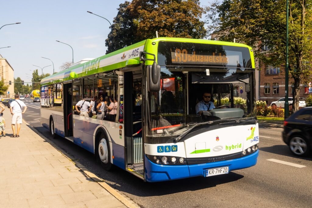 Kraków/ Od 1 maja ruszyła autobusowa linia rekreacyjna do Ojcowa / fot. ZTP Kraków
