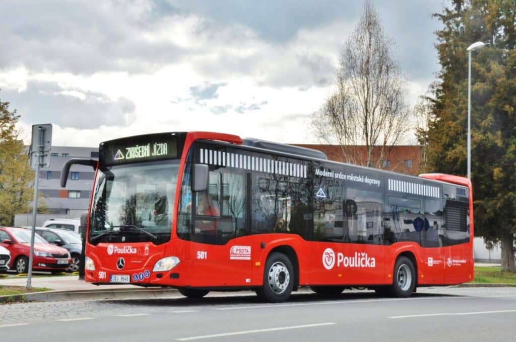 Nowy MIDI tabor w Czechach: Mercedes-Benz Citaro K już na trasach  / fot. UM Uherské Hradiště