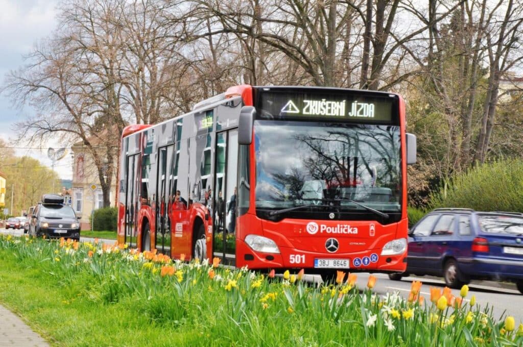 Nowy MIDI tabor w Czechach: Mercedes-Benz Citaro K już na trasach  / fot. UM Uherské Hradiště
