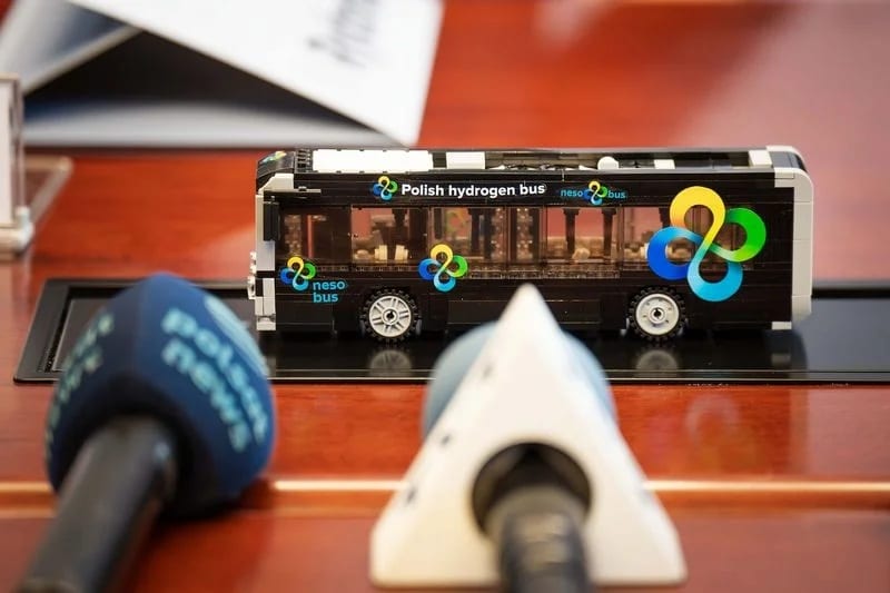 Wałbrzych coraz bliżej 14 kolejnych autobusów wodorowych. Od nowego dostawcy