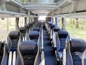 Setra w segmencie premium: nowe autokary z układem siedzeń 2+1 dla König’s Reisen i Geldhauser
