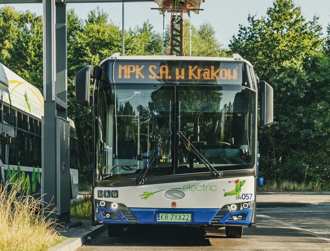Infobus - Solaris lepszy od Irizara o 5,5 pkt w przetargu na pięć MEGA elektrobusów dla MPK Kraków