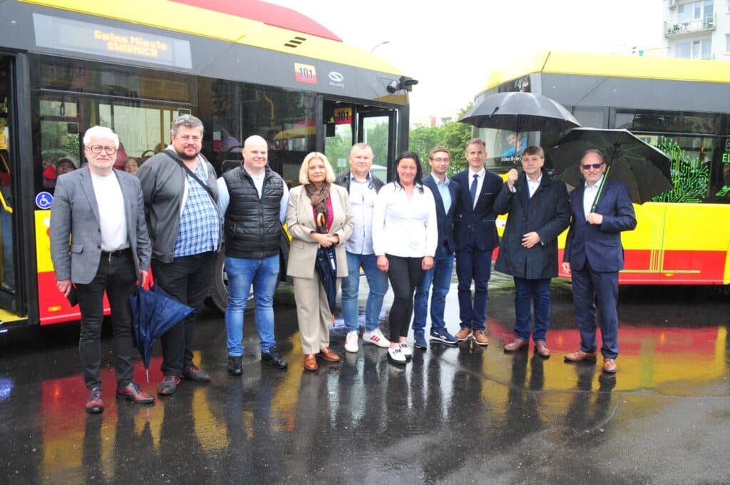 Świdnica zaprezentowała nowe autobusy elektryczne. Po raz pierwszy od Solarisa / for. UM Świdnica