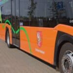 Budzyń ma pierwszy szkolny autobus elektryczny – wyjechał Solaris Urbino 12