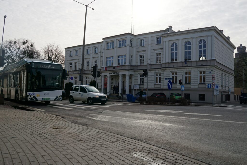 Pięć elektrobusów dla Brodnicy – wygrywa Solaris