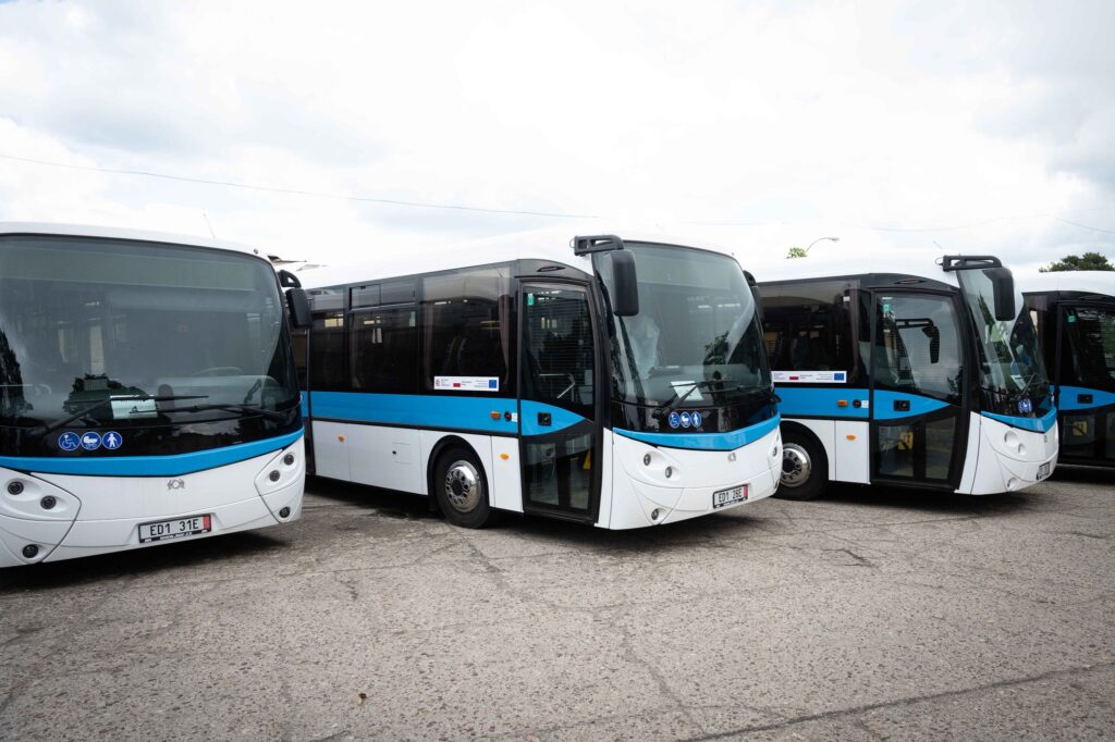 Nowe autobusy w taborze PKS-u Stalowa Wola. Od SOR Poland. / fot. Powiat Stalowowolski