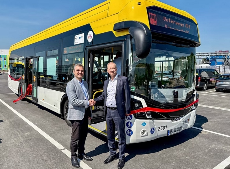 Przekazanie WrightBus Kite Hydroliner