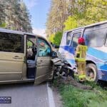 Śmiertelny wypadek w Podlaskiem. Autobus szkolny zderzył się z busem