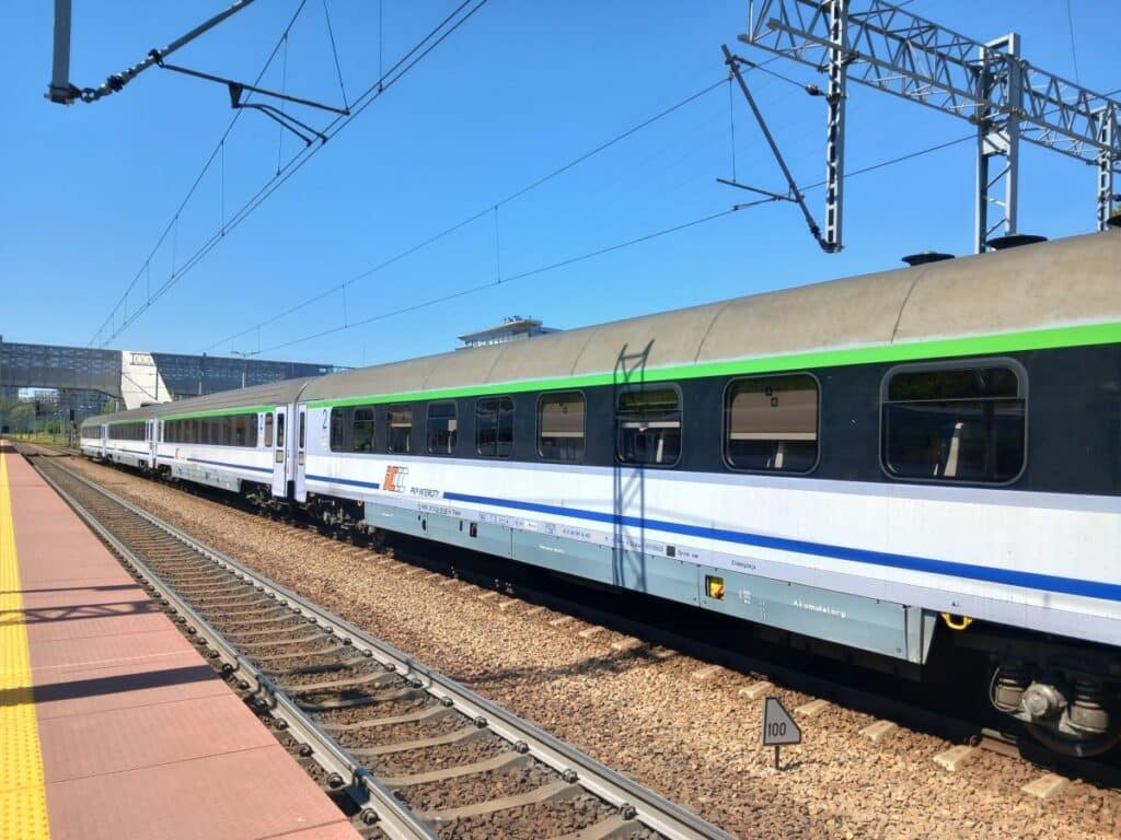 Pociągi PKP Intercity mogłyby dojeżdżać do Amsterdamu. Dlaczego nie dojeżdżają?