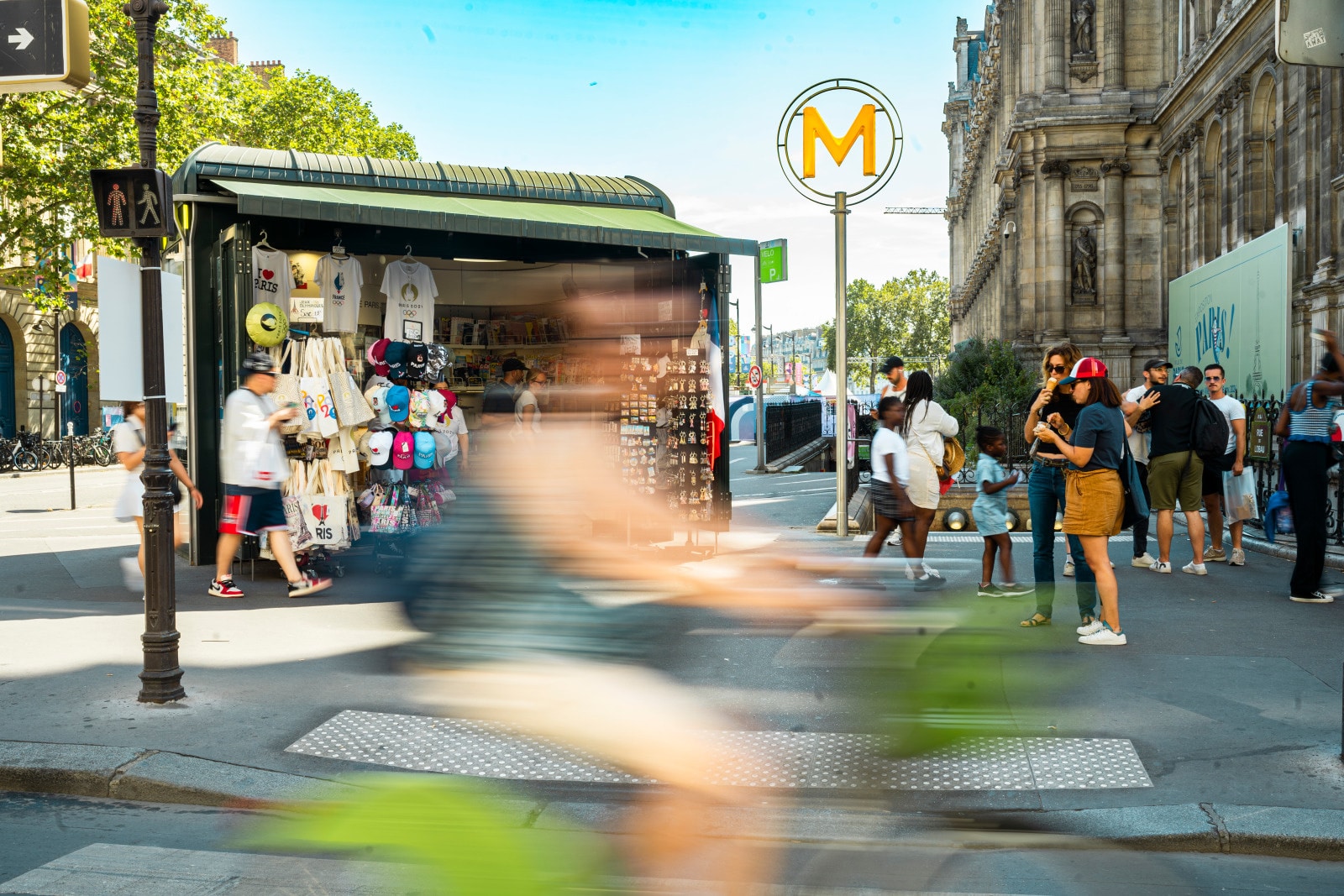 Infotrans - Francja z ogólnokrajowym zakazem palenia na przystankach, plażach i w parkach