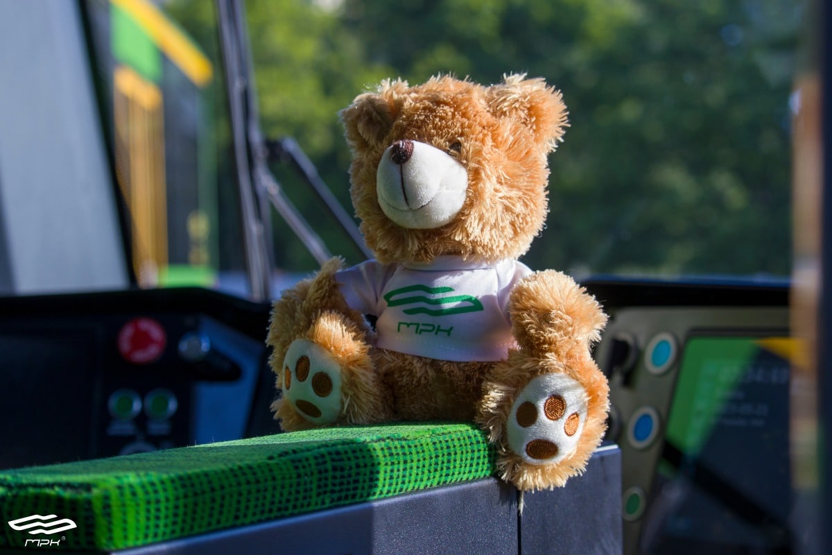 Infotrans - MPK Poznań zatrudniło … pluszowe misie. Wesprą najmłodszych pasażerów w trudnych chwilach