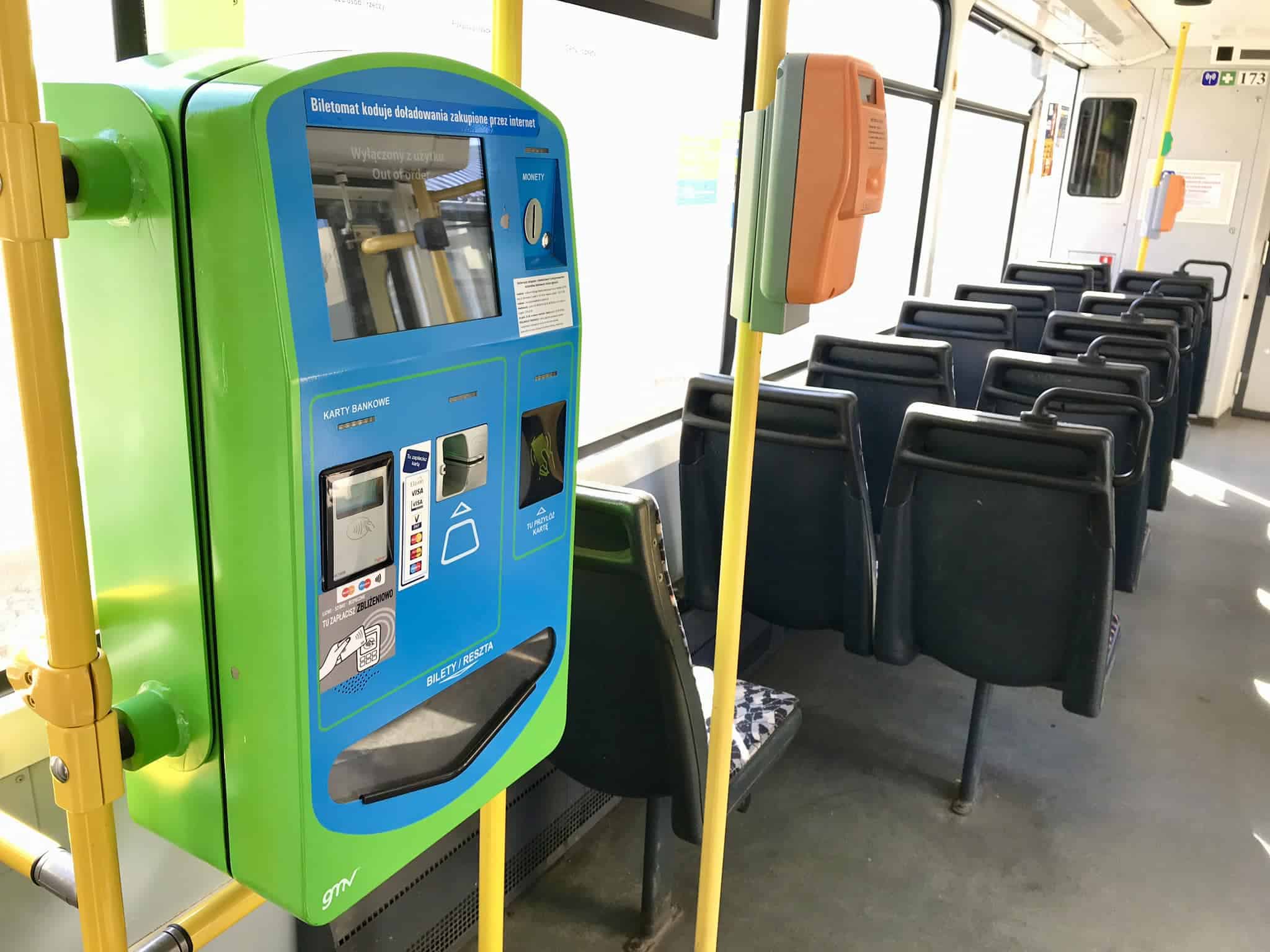 Infotrans - Szczecin skutecznie walczy z gapowiczami. Coraz lepsze wyniki kontroli biletów