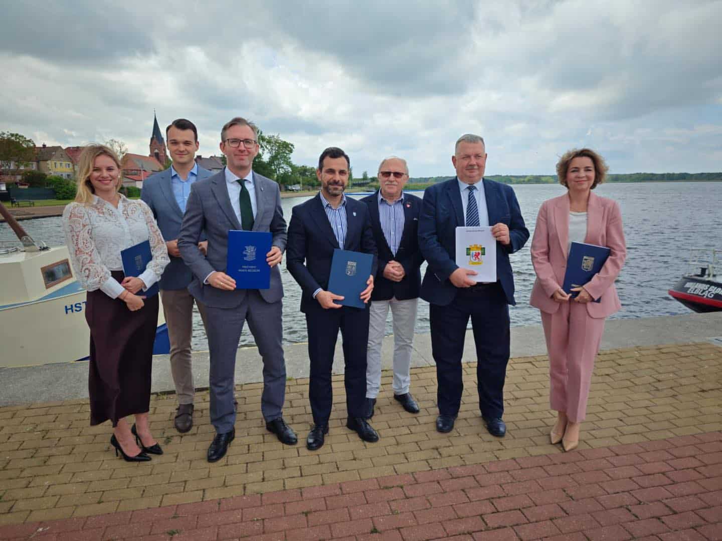 Infoship - Tramwaj wodny na Zalewie Szczecińskim już pewny. Umowa podpisana