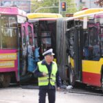 Zderzenie tramwaju z autobusem we Wrocławiu
