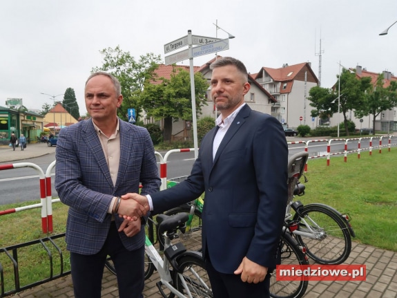 Sezon roweru miejskiego w Polkowicach wystartował! Mieszkańcy miasta mogą ponownie korzystać z 50 rowerów rozmieszczonych na 22 stacjach