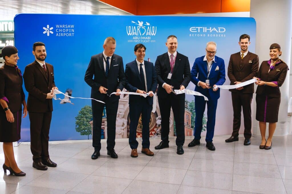 Etihad wchodzi do Polski: nowe połączenie Warszawa–Abu Dhabi już działa