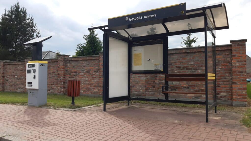 Kolejne solarne automaty włączone do systemu Transport GZM. Czas na ostatnią partię maszyn