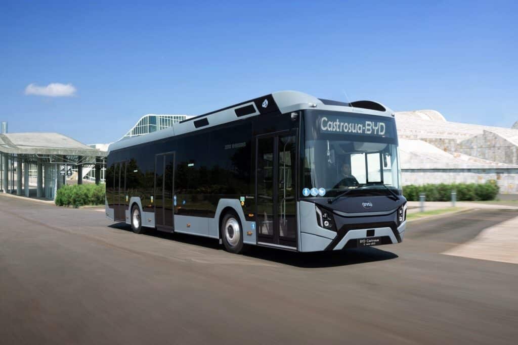 Castrosua i BYD szykują premierę przegubowego autobusu elektrycznego.