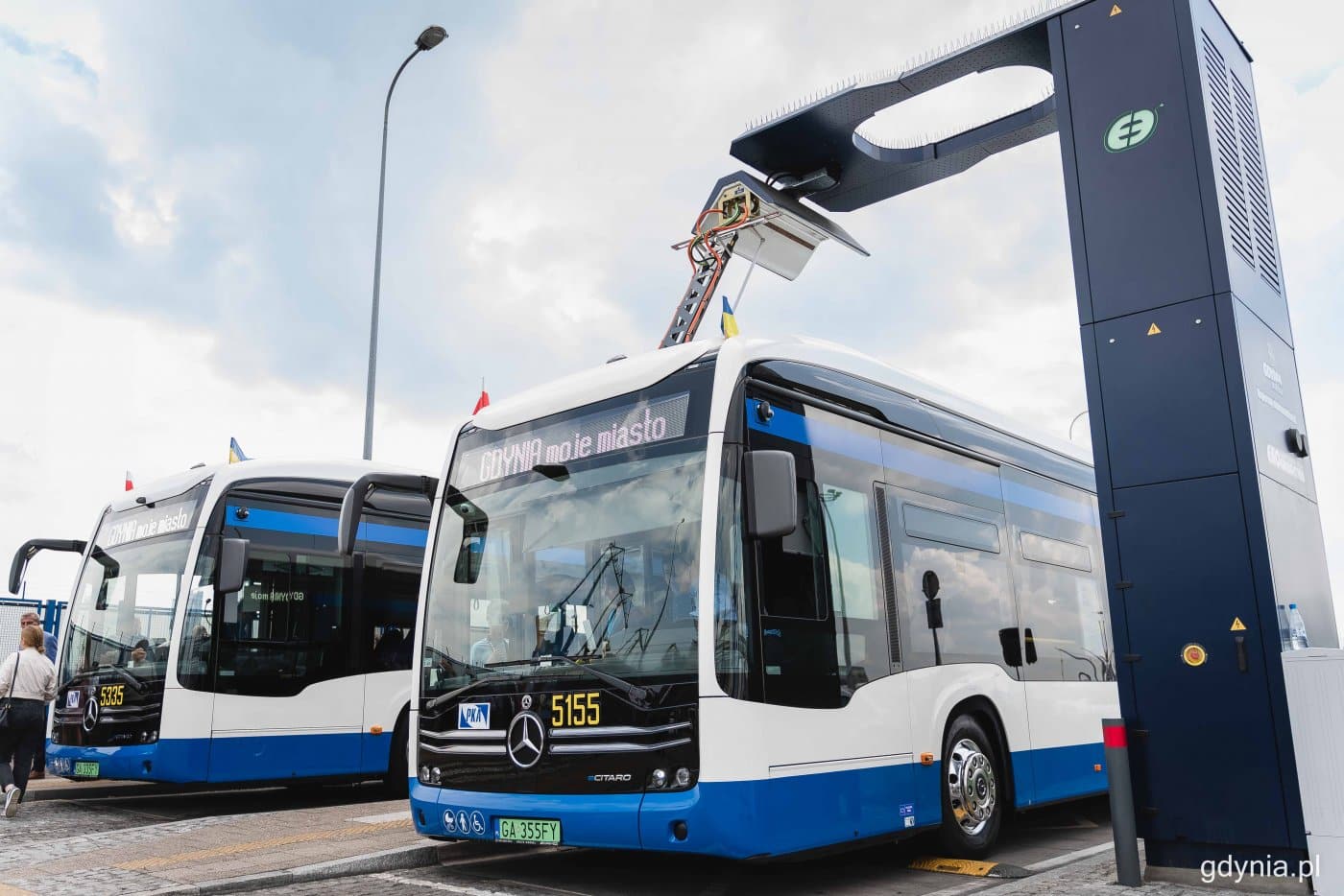 Infobus - PKM Gdynia podpisało umowę na stacje ładowania dla pierwszych elektrobusów