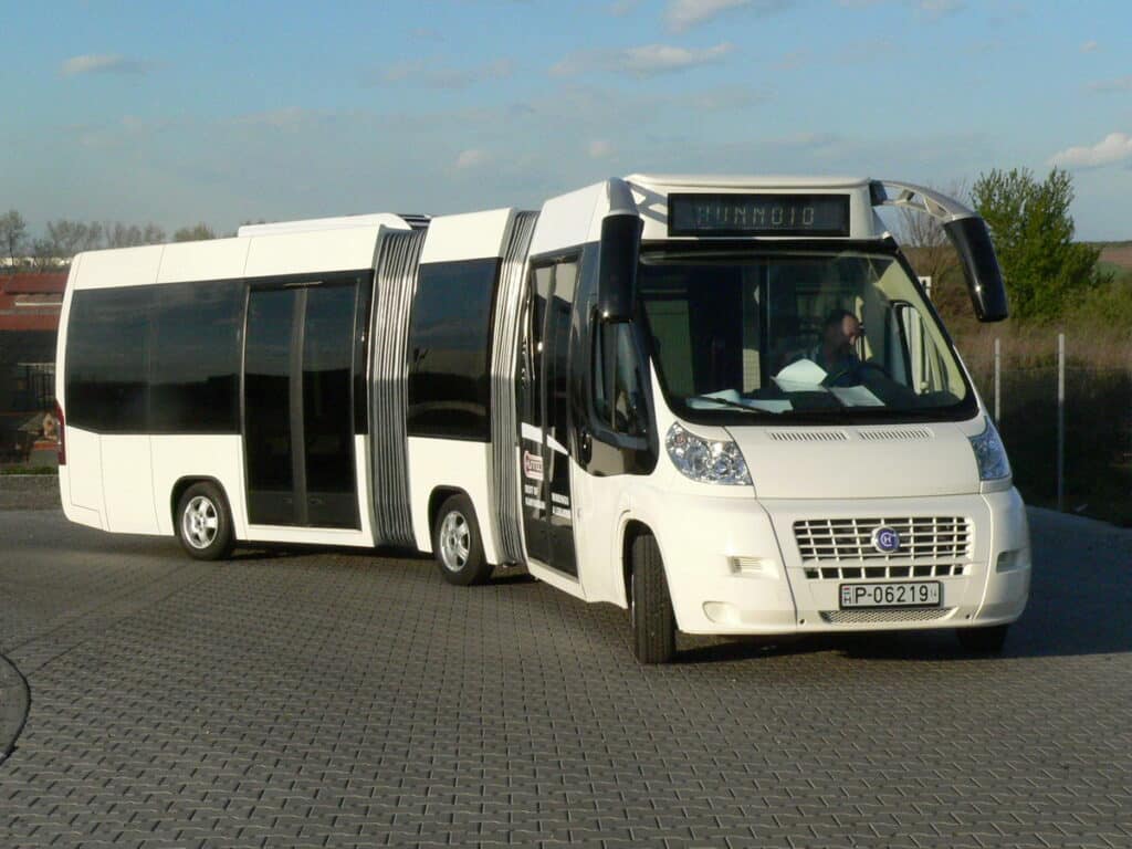Hunnoid miał być przełomem w miejskim transporcie – lekkim, przegubowym minibusem / fot. KF Service Solutions