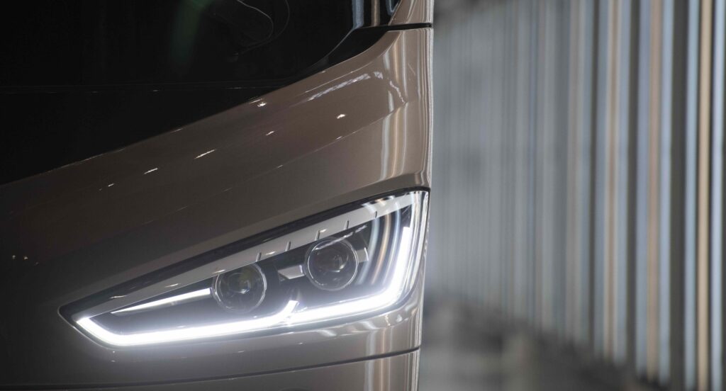 Autobusy elektryczne Irizar dla dużych i małych. Na przykładzie Gminy Bełchatów