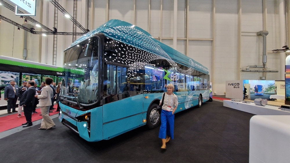 UITP 2025: JBM pokazało autobus elektryczny dla Europy – Ecolife. Wejście przez Niemcy