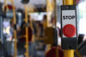 Warszawa bliżej podpisania umowy na łączność radiową w autobusach