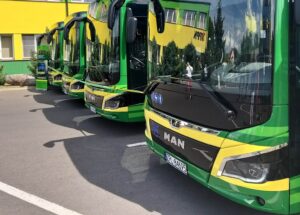 Police stawiają na nowoczesny transport – SPPK kupi trzy niskoemisyjne autobusy / fot. SPPK