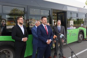 Nowe otwarcie w Piotrkowie Trybunalskim. Andrzej Dziewanowski prezesem MZK