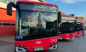 Mielec kupi kolejne autobusy elektryczne . Solaris wygrywa bez konkurencji