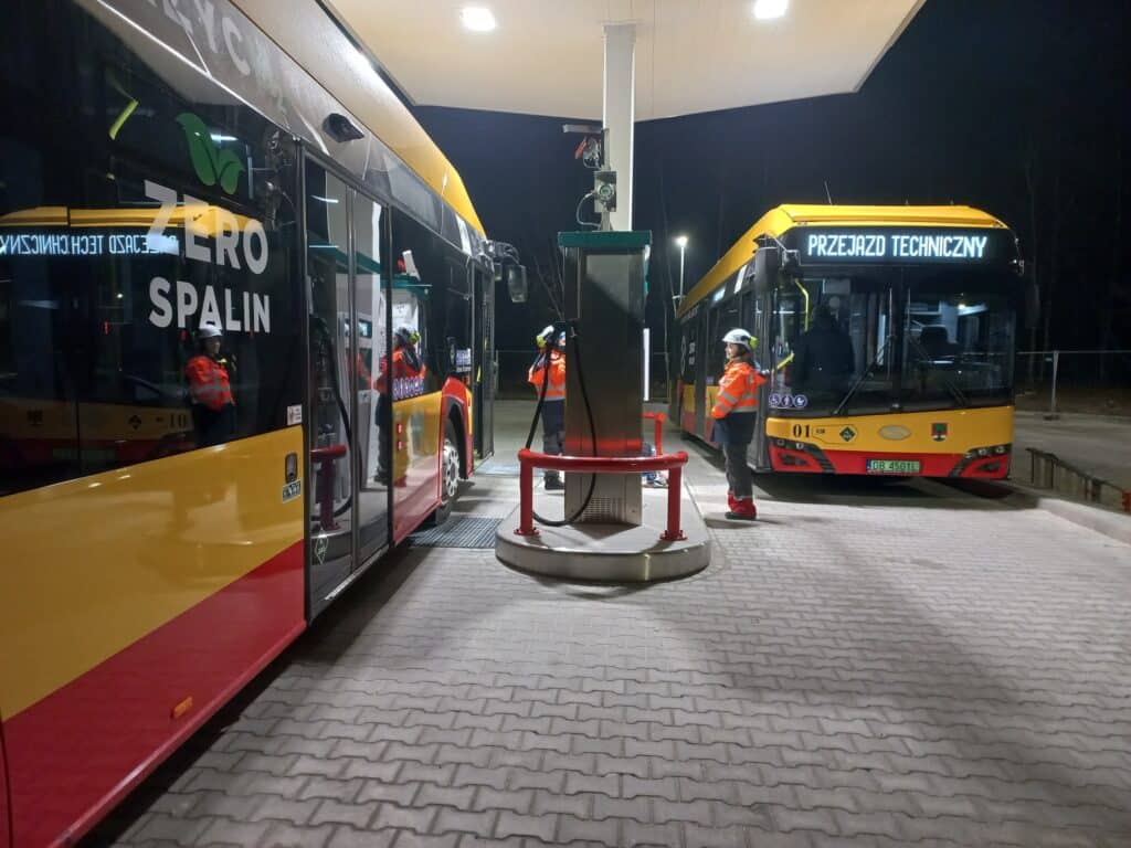 Wałbrzych wybrał dostawców H2 do autobusów wodorowych. Zaskakująca para