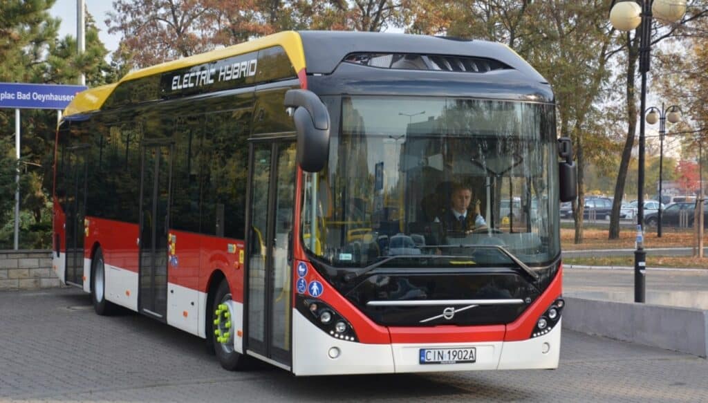 Inowrocław chce elektrobusy MINI i MIDI od jednego dostawcy. Analiza SWZ