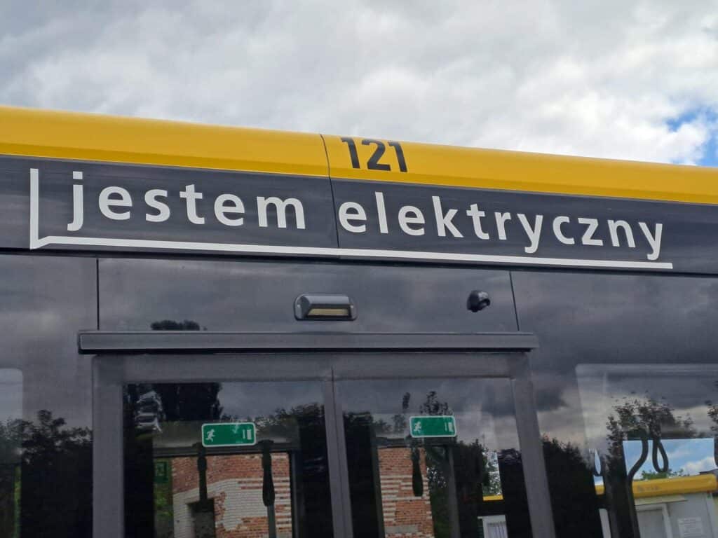 Mniej emisji, ale także i pasażerów. Branża autobusowa pilnie potrzebuje zmian w przepisach UE