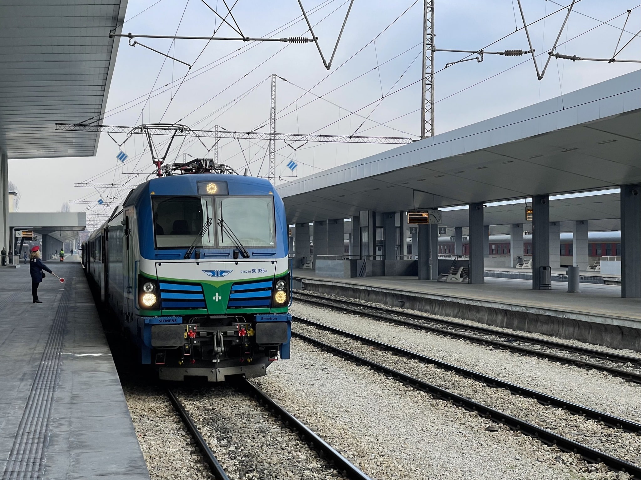 Inforail - Trzy nowe lokomotywy Smartron w barwach Kolei Bułgarskich BDŻ