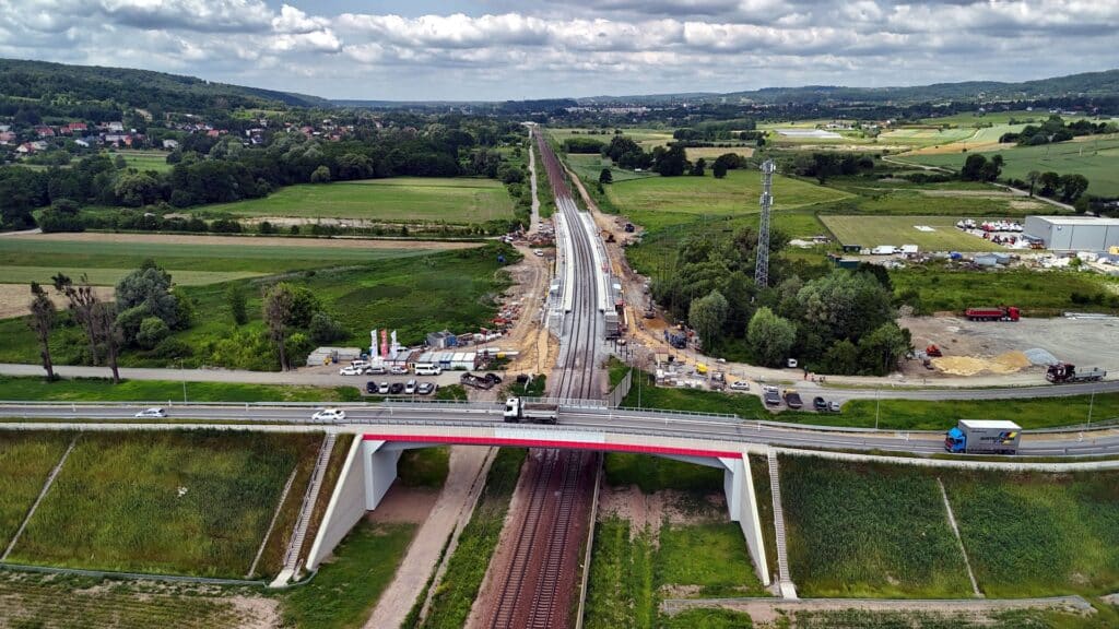 Nowy przystanek kolejowy w Pisarach. Do Krakowa w niecałe pół godziny foto: PKP PLK