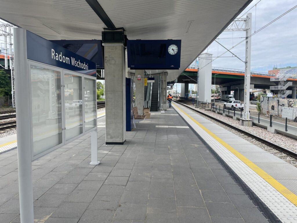 Radom z kolejnym nowym przystankiem. Z przesiadką na lotnisko foto: PKP PLK