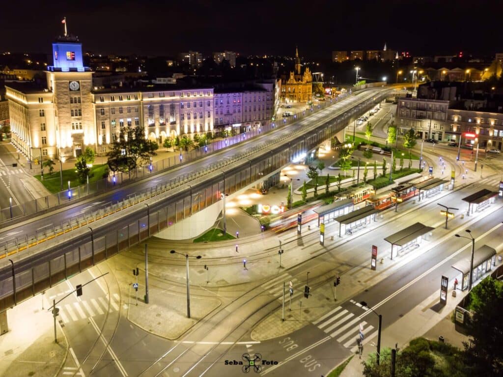 Zamknięta estakada w Chorzowie. I poważne utrudnienia w kursowaniu tramwajów źródło: X