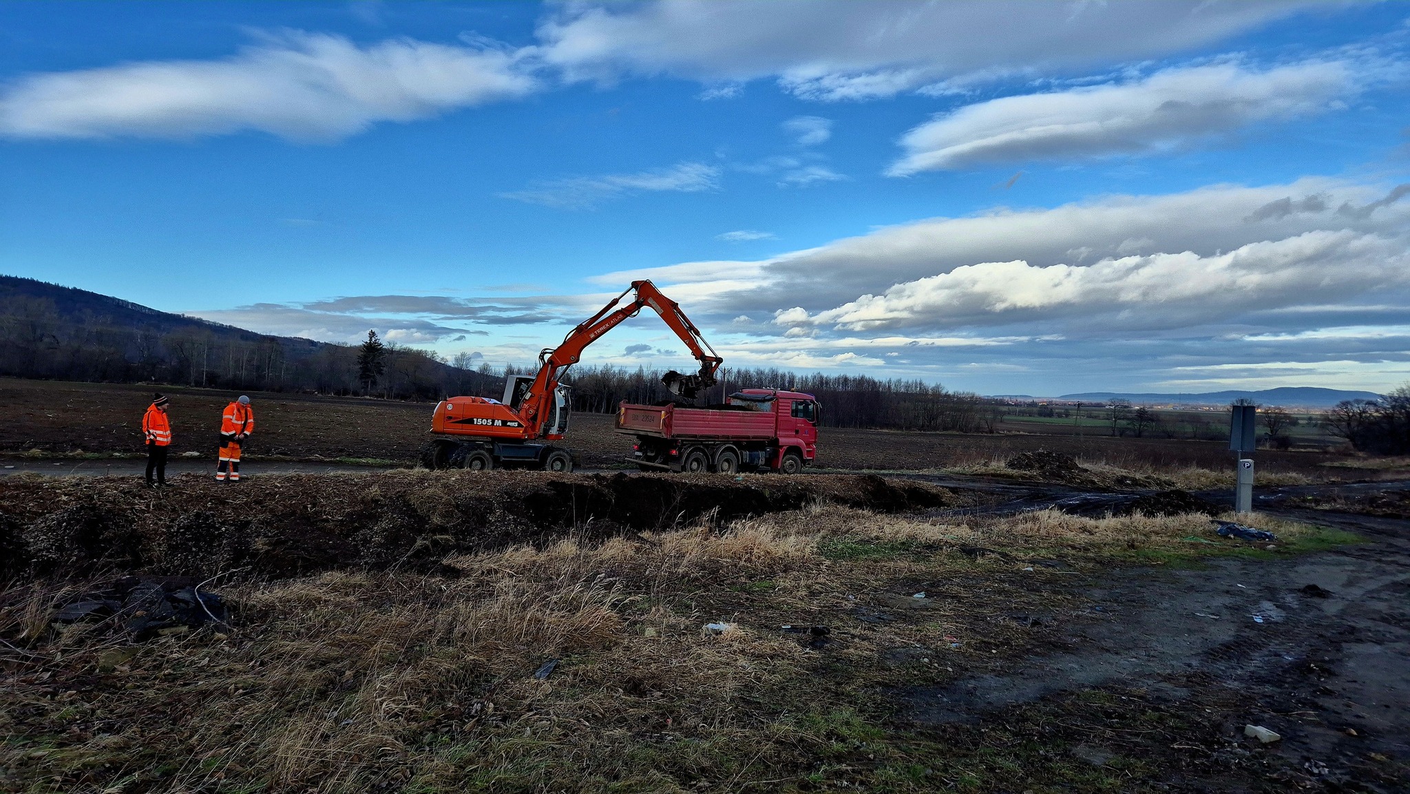 Inforail - Rewitalizacja linii kolejowej Srebrna Góra – Bielawa Zachodnia coraz bliżej. Podpisano umowę o wartości 41 mln zł