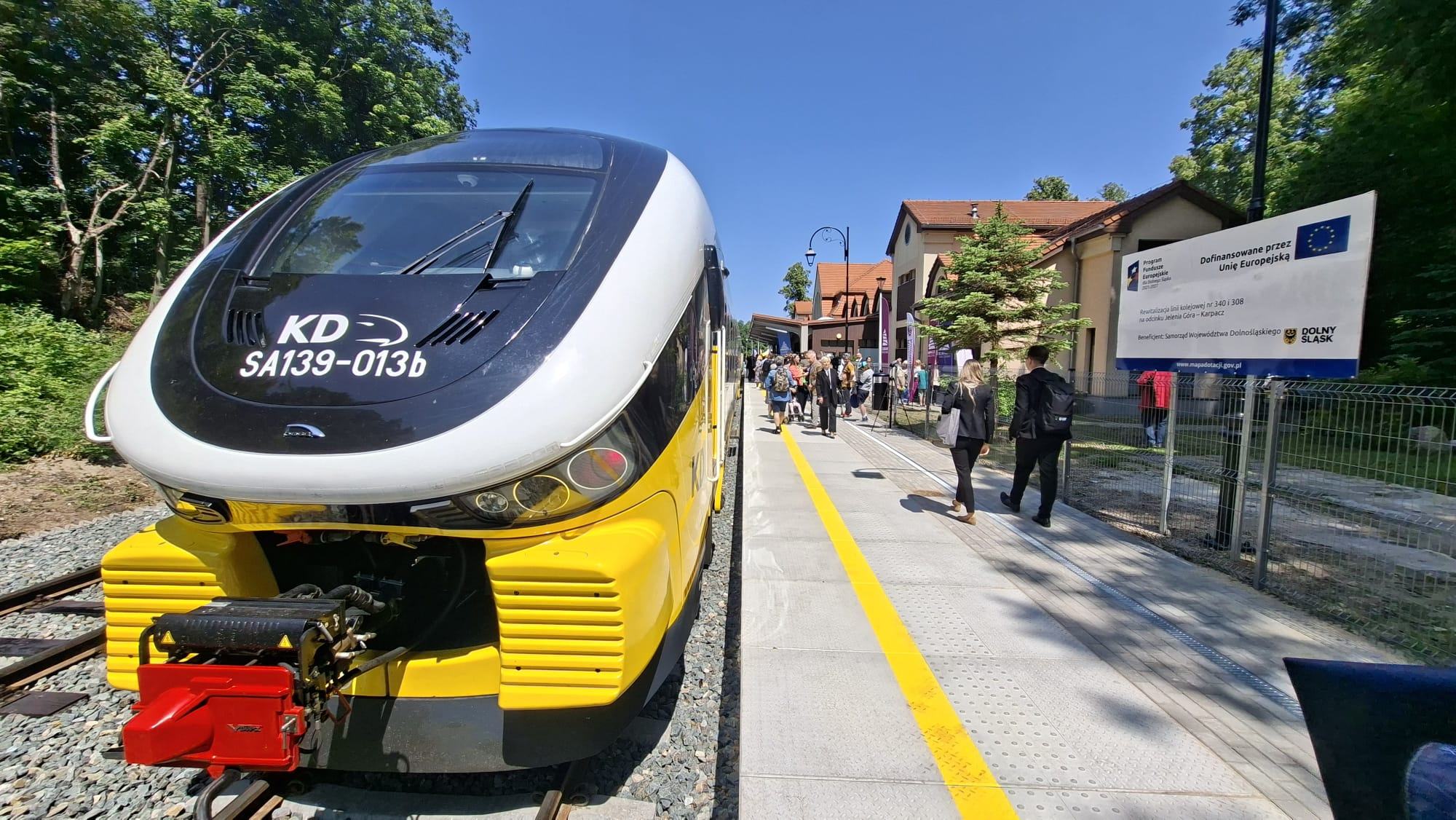 Inforail - Pociągi ponownie jeżdżą do Karpacza