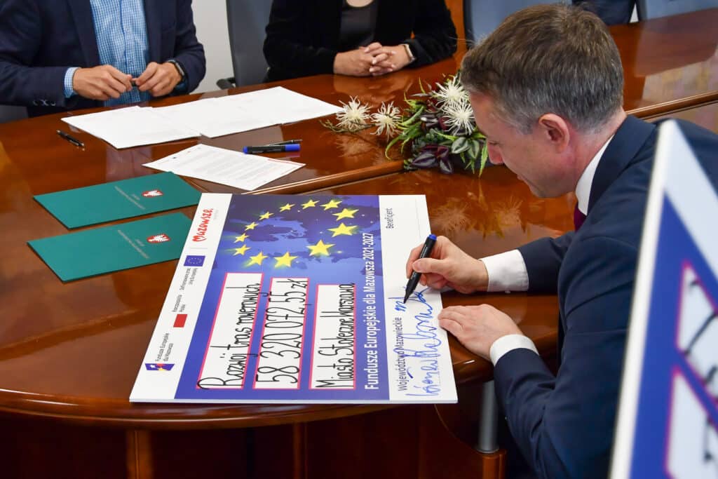 Duże unijne wsparcie dla Warszawy! Powstaną nowe ścieżki rowerowe i magazyny energii